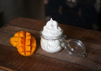 Nggak Pakai Mahal, Simak yuk Cara Melakukan Perawatan Kulit dengan Buah Mangga
