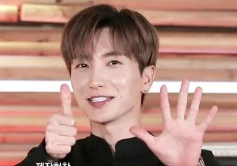 Lagi di Indonesia, Leeteuk Super Junior Jajan Masakan Lokal nih!