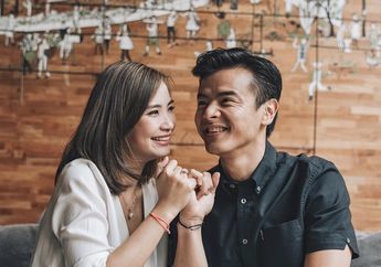 Rayakan Satu Tahun Pernikahan, Dion Wiyoko Pamer Foto Mesra!