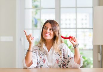 Kenapa Makan Pedas Bikin Sakit Perut? Cari Tahu Sebabnya yuk!