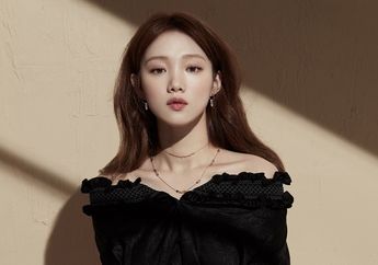 MULTITALENTA BANGET! Lee Sung Kyung Cover Dance Lagu IVE dan LE SSERAFIM Saat Fanmeeting di Tokyo