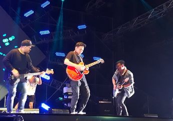 Tanpa Afgan dan Isyana Sarasvati, Rendy Pandugo Bawakan Lagu Heaven di Hodgepodge Superfest 2018