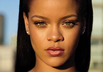 Brand Kosmetik Rihanna, Fenty Beauty, Rilis Varian Lipgloss dan Highlighter Terbaru