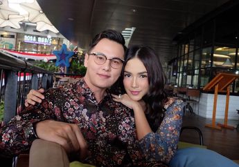 Kompak Tampil dengan Makeup Freckles, Ussy Sulistiawaty dan Andhika Pratama Panen Pujian!