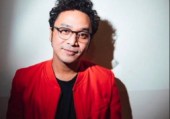 Kunjungi Pusara Sang Ayah, Giring Ganesha Sampaikan Keinginannya