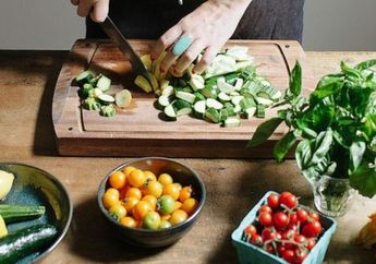 Atasi Kulit Kering dengan Rutin Konsumsi 5 Bahan Makanan Sehat Ini