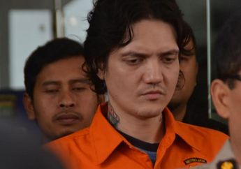 Duh! Gara-gara Ozzy Albar Terlibat Narkoba, Ahmad Albar Saksikan Penggeledahan Rumahnya Oleh Polisi