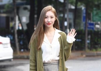 Masih Belum Pulih, Sunmi Mendadak Tunda Acara Jumpa Fansnya 