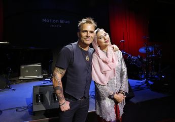 Peduli Budaya, Ayu Azhari Gelar Mini Konser Bersama Mike Tramp 