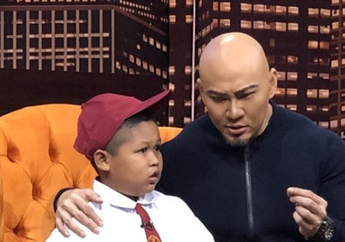 Deddy Corbuzier Dibuat Terbahak-bahak Saat Mewawancarai Nursaka Si Bocah Viral Pelintas Negara