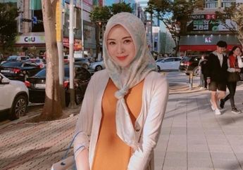 Terharu! Adik Selebgram Korea Ayana Moon Putuskan Jadi Mualaf