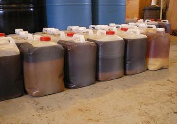 Ternyata Ini Fungsi Oli Bekas Kendaraan!