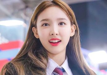 Nayeon TWICE Ungkapkan Perasaan Ketika Didapuk Menjadi MC Idol Star Athletics Championships