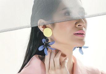 Lebih Fashionable dan Chic, Yuk Intip Model Aksesori dari Akrilik!