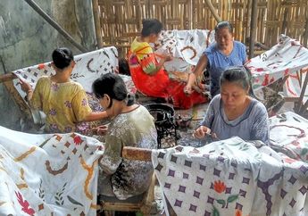 Hari Batik Nasional: 4 Wisata Budaya Batik di Pulau Jawa yang Bisa Kamu Kunjungi
