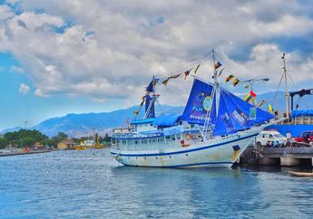 Update Gempa Donggala: Alihkan Tujuan, RSTKA Bertolak Menuju Donggala