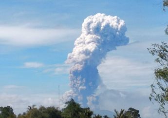 Gunung Soputan Meletus, BPBD Minahasa Tutup Jalur Pendakian