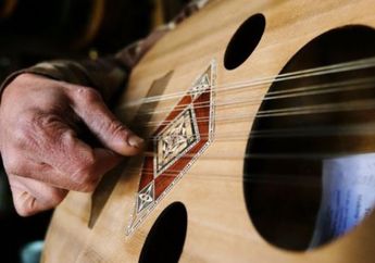 Wanita Saudi Dikabarkan Batal Menikah Karena Kekasihnya Seorang Musisi