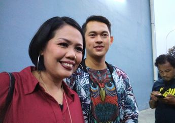 Klarifikasi Tentang Isu Anak Gelapnya, Elly Sugigi : Itu Memang Anak Saya