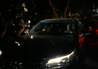 Jenguk Ratna Sarumpaet, Fathom Saulina Keluhkan Sinar Lampu dari Kamera Awak Media