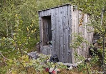 Di Tengah Hutan Para Pendaki Ini Temukan Pondok Tua, Tak Disangka Isi di Dalamnya Buat Mereka Tercengang