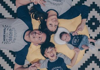 Usai Melahirkan, Sharena Delon Adakan Upacara Peresmian Anggota Keluarga Baru