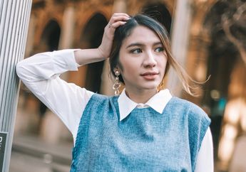 Kunjungi Maroko, Acha Sinaga Dapati Oleh-oleh Mengerikan Menempel di Betisnya!