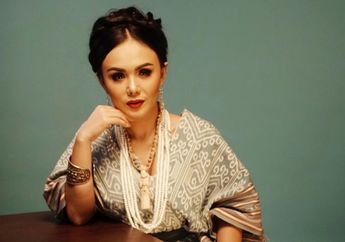 Pamer Hasil Makeup Sendiri, Kecantikan Yuni Shara Panen Pujian