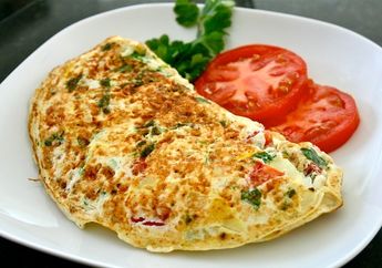 Omlet Cabai Hijau, Sarapan yang Bikin Kamu Jadi Semangat!   