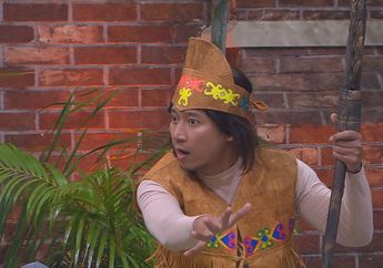 Pajang Foto Lawas, Denny Cagur Ungkap Awal Mula Mencintai Seni