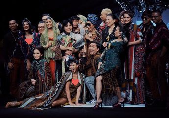 Dari Marion Jola hingga Susi Pudjiastuti, Inilah 5 Publik Figur yang Jadi Model Dadakan di Fashion Show Anne Avantie