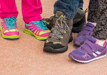 Ingin Beraktivitas dengan Nyaman? Cobalah 6 Tips Memilih Sepatu!