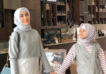 Fenita Arie Buat Brand Fashion Muslim untuk Dukung Anak yang Ingin Berhijab