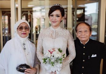 7 Potret Kusthini dan Harjono Sigit, Orang Tua Maia Estianty yang Tetap Romantis Meski Tak Lagi Muda