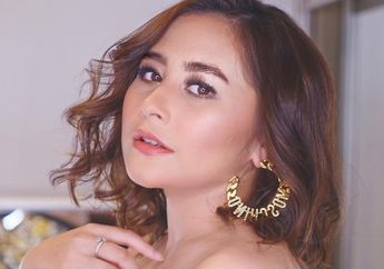 Prilly Latuconsina Berani Tampil Seksi di Indonesian Television Awards 2018