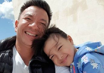 Saraf Motorik Shakira Menurun, Denada dan Mantan Suaminya Jerry Aurum Berusaha Tegar