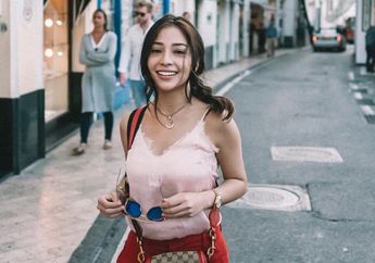 Pamer Perut Seksi, Begini Penampilan Nikita Willy Saat Pakai Crop Top