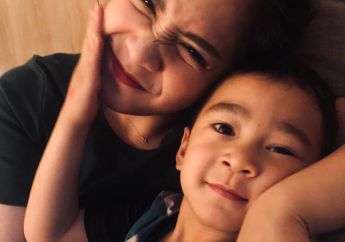 Nonton Konser Yovie Widianto, Kedekatan Nagita Slavina dan Rafathar Tuai Pujian