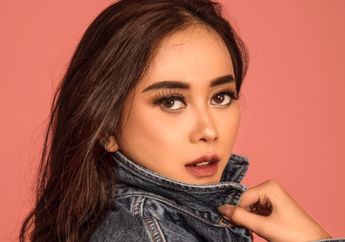 Aura Kasih Dikabarkan Menikah dengan Pria Asal Brazil, Buku Nikahnya Tersebar Jadi Bukti