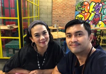 Anjasmara Ulang Tahun Ke-43, Dian Nitami : Ulang Tahun Pak Guru Kesayangan Aku