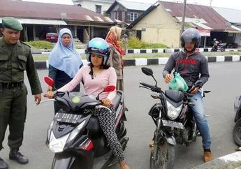 Duduk Mengangkang Saat Membonceng Motor, Belasan Perempuan Terjaring Razia