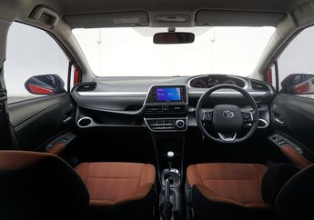 Kenalan dengan Console Box, Salah Satu Bagian Interior Mobil yang Kadang Lupa Dibersihkan