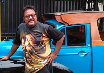 Kariernya Langsung Moncer Usai Perankan Tokoh Si Doel Anak Sekolahan, Rano Karno Pamerkan Foto Jadul Bareng Artis Internasional 27 Tahun Silam, Netizen: Pendekar Betawi Ketemu Pendekar Kungfu