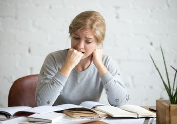 Lima Zodiak yang Sering Alami Rasa Cemas, Scorpio Paling Jago Tutupi Perasaan