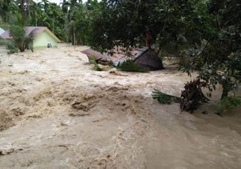 BREAKING NEWS: Banjir Melanda Kabupaten Aceh Utara, Sejumlah Rumah Warga Terseret Arus
