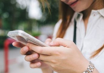 4 Tips Mengirim Pesan ke Gebetan Agar Kamu Tak Terlihat Berlebihan Saat PDKT