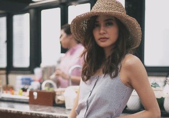 Pamer Foto Pertama Kali Naik MRT, Mikha Tambayong Tunjukkan Pesonanya Berbalut Outer Hijau Army hingga Dibilang Mulus Seperti Ubin Tetangga