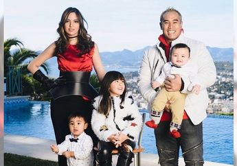 Tajir Melintir, Putra Nia Ramadhani, Magika dan Mainaka Bakrie Kepergok Main Air dalam Ember Cucian!