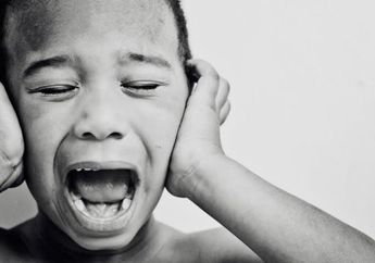 Tolak Mengerjakan PR, Bocah 9 Tahun Dipukuli Hingga Tewas oleh Keluarganya