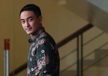 Minta Keringanan Hukuman Kepada Hakim, Zumi Zola Menangis di Pengadilan